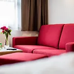 Puint Hotell 4*